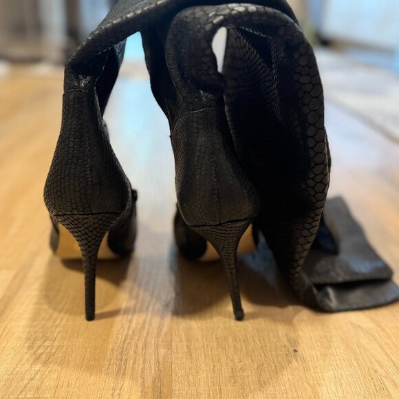 Truth or Dare by Madonna | over the knee | boots | woman's - Picture 3 of 3